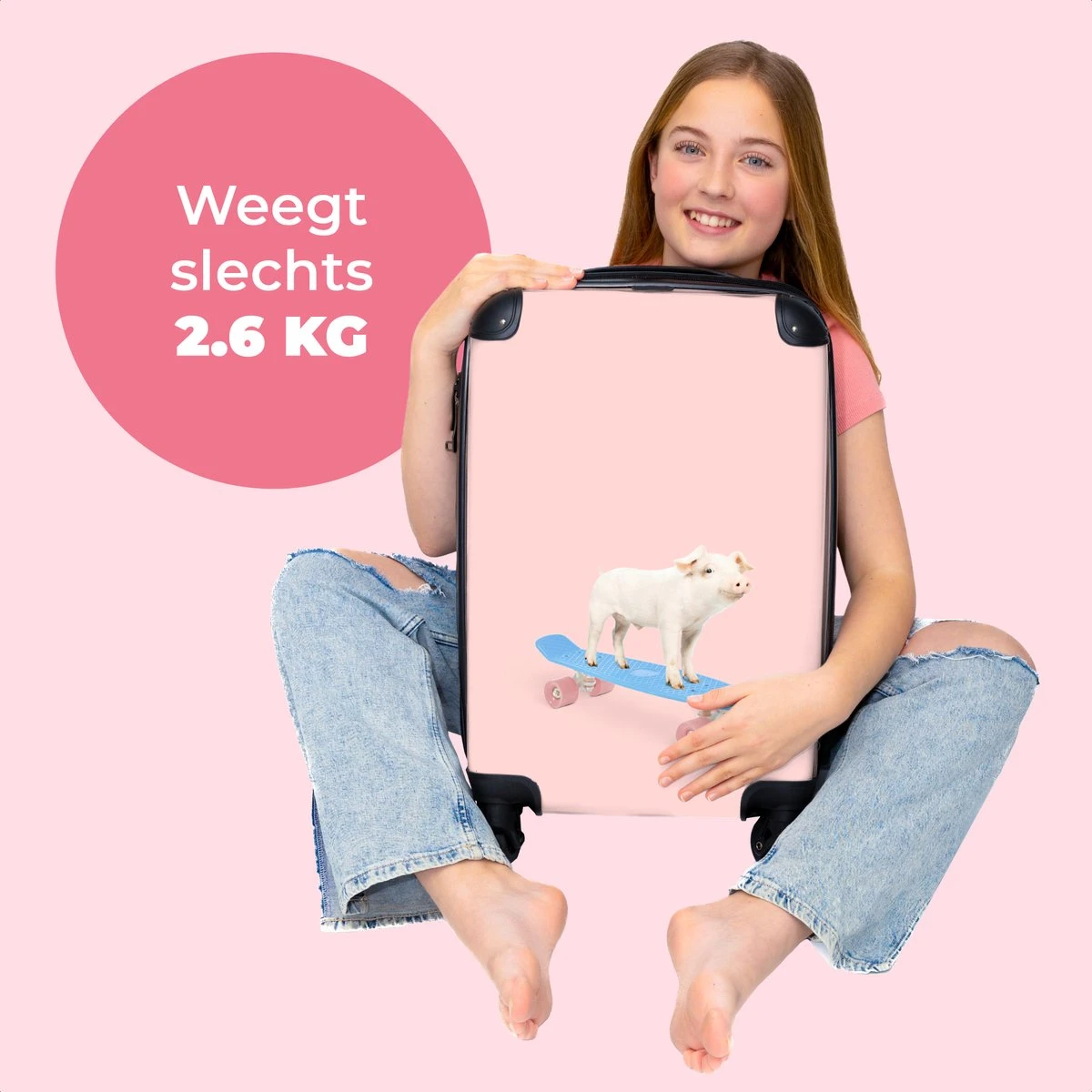 NoBoringSuitcases.com® Kinderkoffer - Trolley Kinderen - Varken - Roze - Skateboard - Kinderen - Meisje - Koffer Dieren - Past Binnen 55x40x20 Cm En 55x35x25 Cm - Reiskoffer Met Wielen - Afbeelding 2