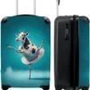 NoBoringSuitcases.com® Koffer - Koe - Ballet - Rok - Portret - Dieren - Trolley Op Wieltjes - Handbagagekoffer - Past Binnen 55x40x20 Cm En 55x35x25 Cm - Reiskoffer